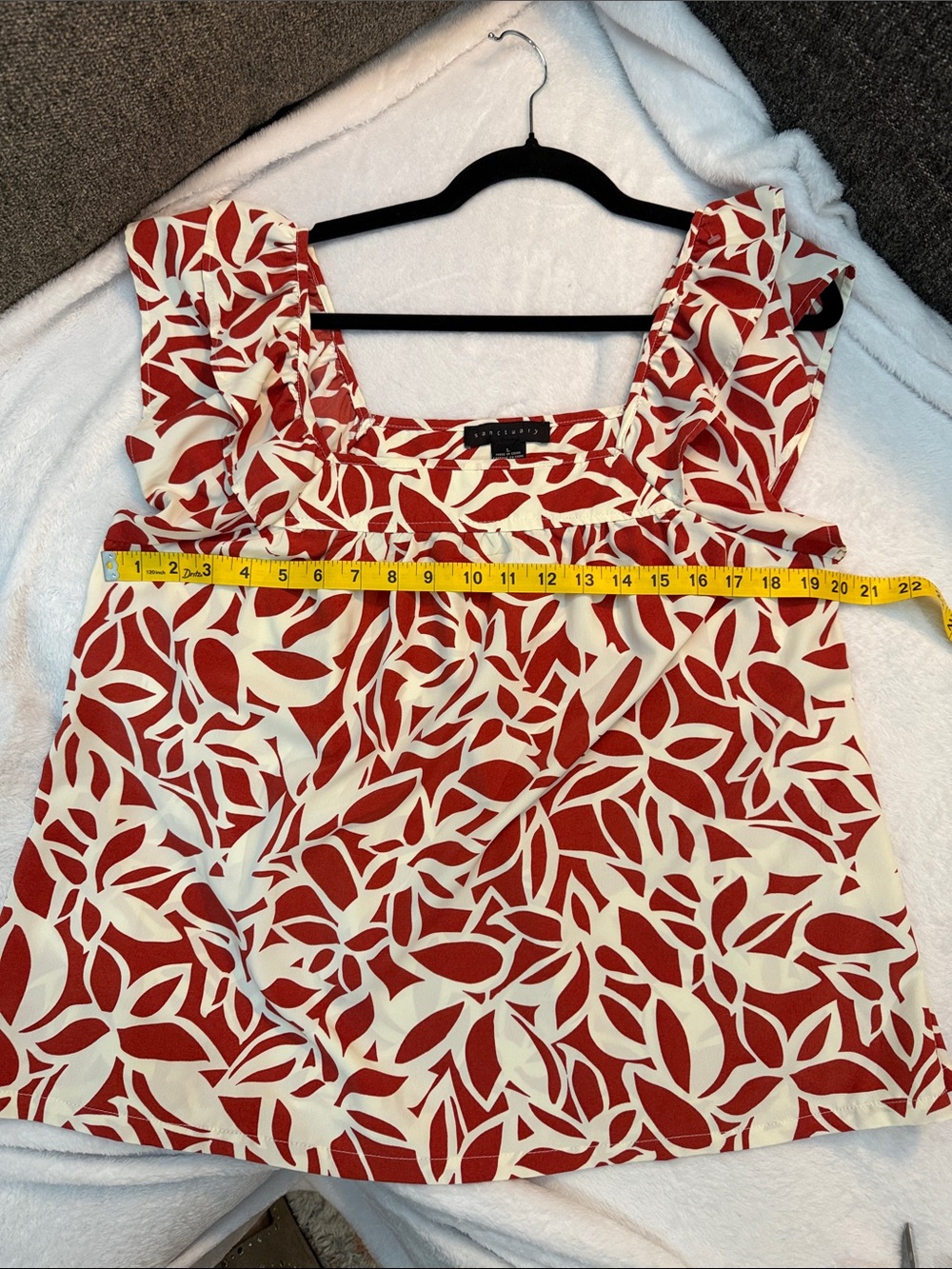 Women's Red and Cream Square-Neck Sleeveless Top2358